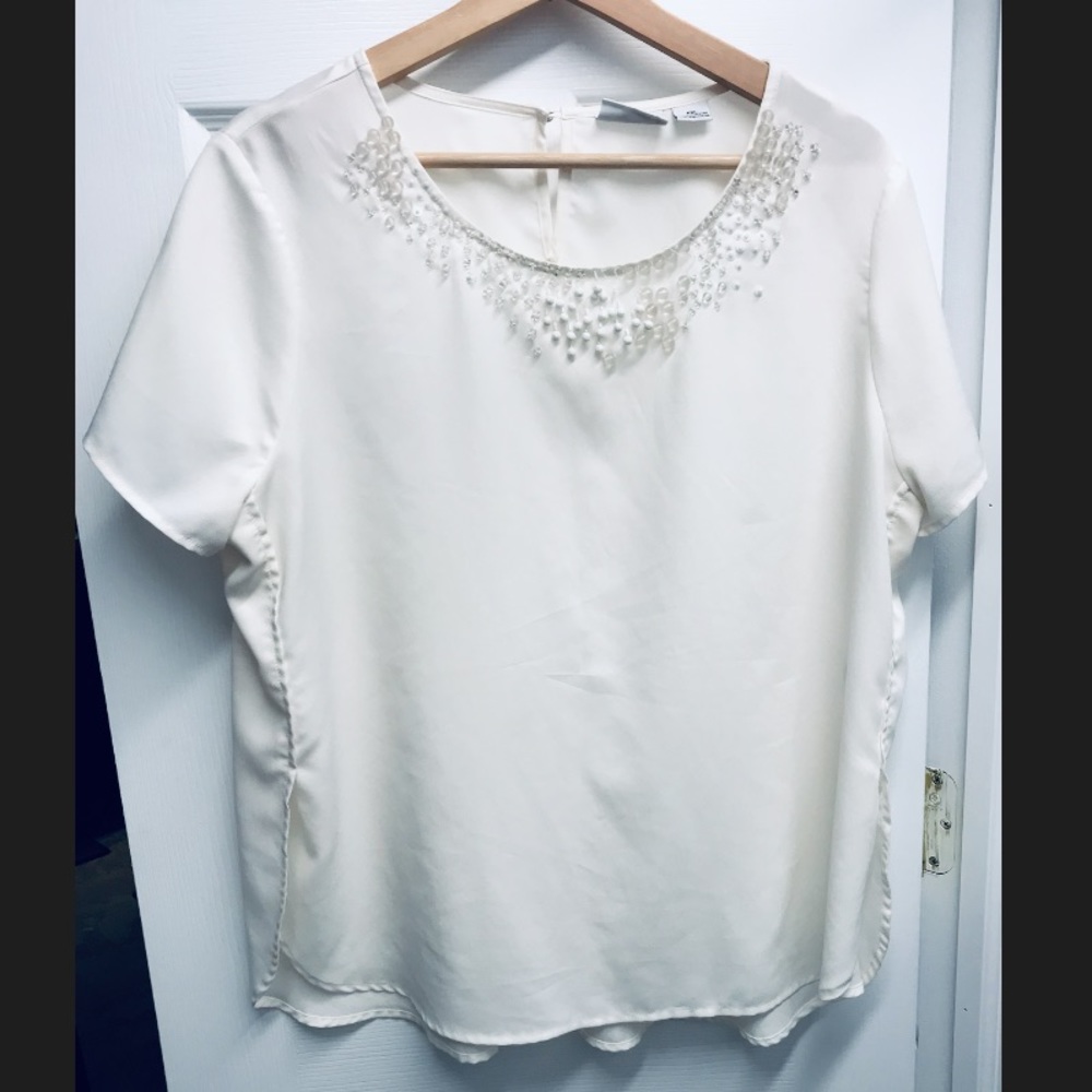 Liz Claiborne Off white blouse with beads